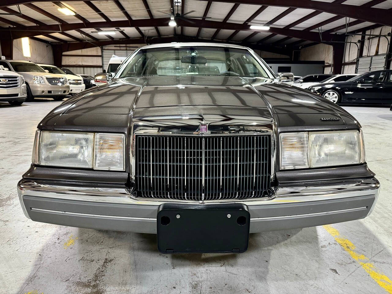 1992 Lincoln Mark VII for sale at Carnival Car Company in Victoria, TX