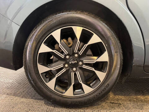 2022 Kia Carnival EX