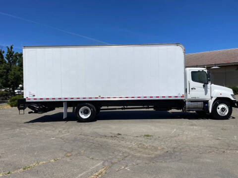 2020 Hino 268A