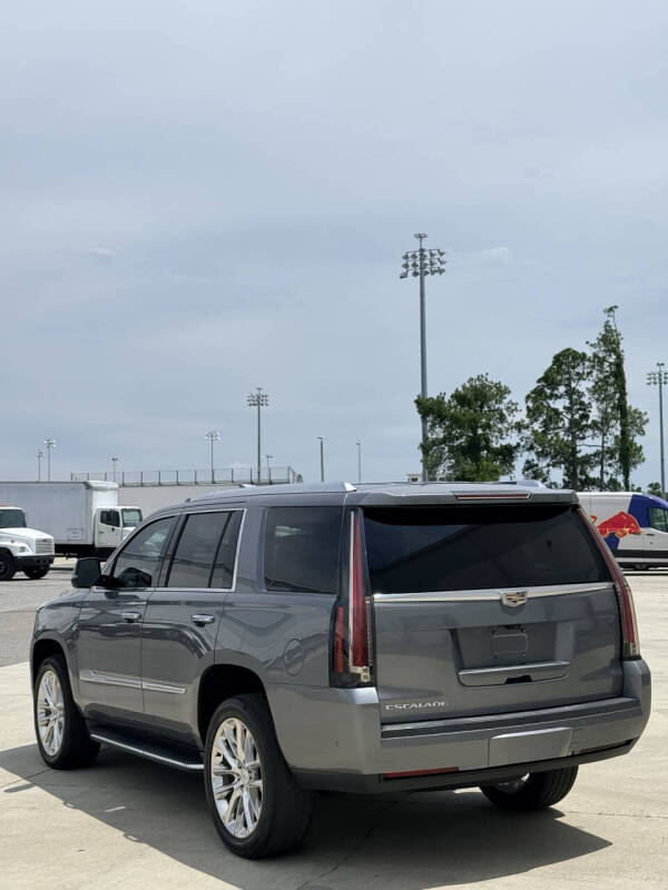 2019 Cadillac Escalade Luxury