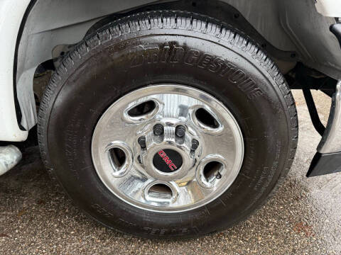 2023 GMC Savana 2500