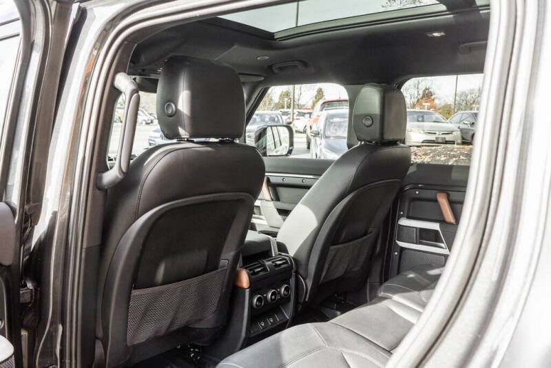 2023 Land Rover Defender 110 S