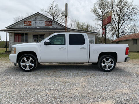 2011 Chevrolet Silverado 1500 for sale at Tennessee Valley Wholesale Autos LLC in Huntsville AL