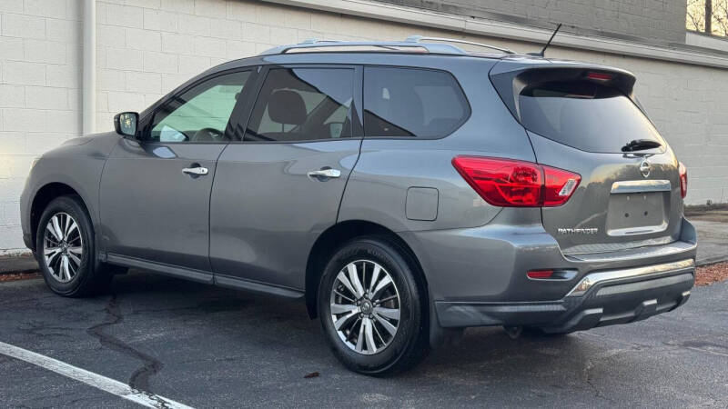 2018 Nissan Pathfinder S