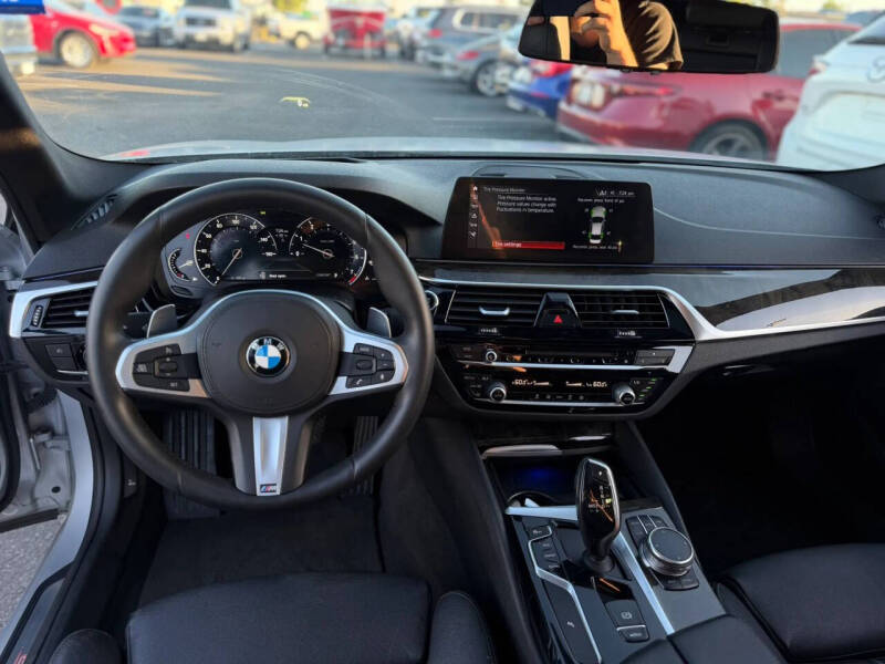 2017 BMW 5 Series 530i