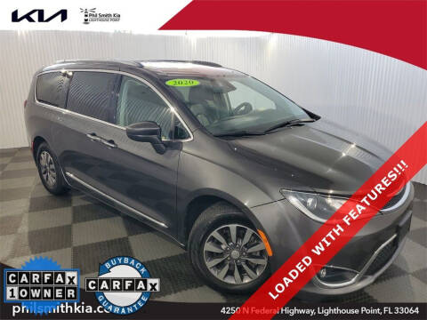 2020 Chrysler Pacifica for sale at PHIL SMITH AUTOMOTIVE GROUP - Phil Smith Kia in Lighthouse Point FL