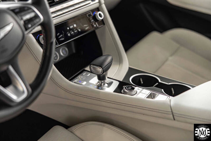 2025 Genesis G70