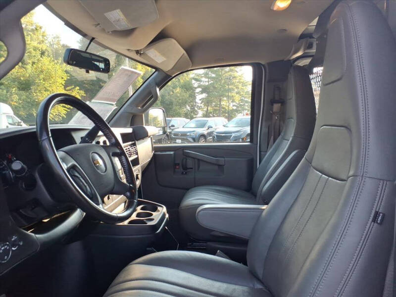 2023 Chevrolet Express 2500