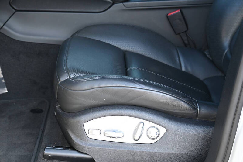 2021 Porsche Macan S