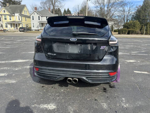 2017 Ford Focus ST