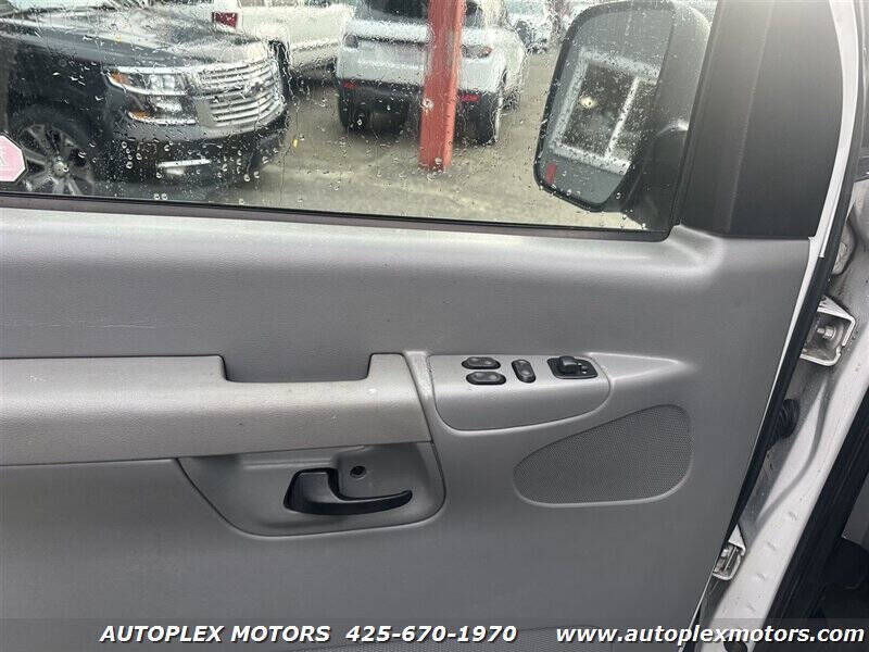 2008 Ford E-Series E-250