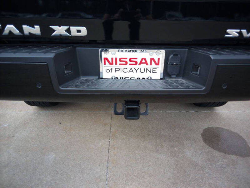 2024 Nissan Titan XD SV