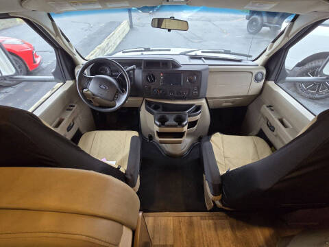 2020 Thor Motor Coach Four Winds