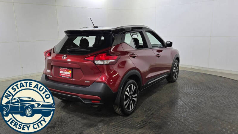 2019 Nissan Kicks SR