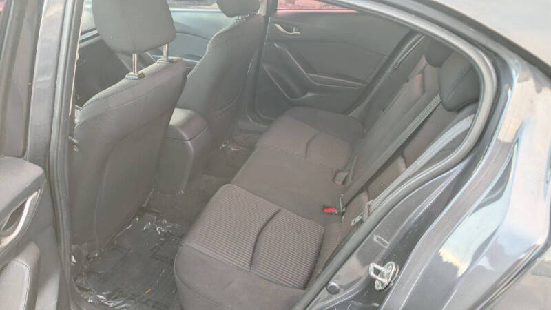 2016 Mazda MAZDA3 i Touring