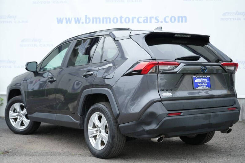 2021 Toyota RAV4 Hybrid XLE