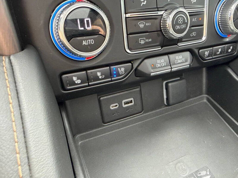 2023 GMC Yukon AT4