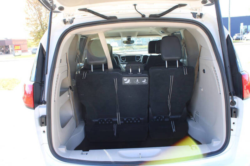 2018 Chrysler Pacifica Touring L Plus