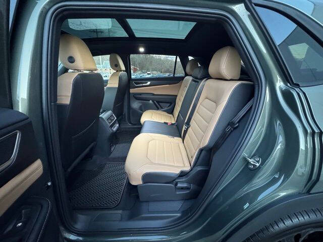 2026 Volkswagen Atlas Cross Sport SEL R-Line Black 4Motion