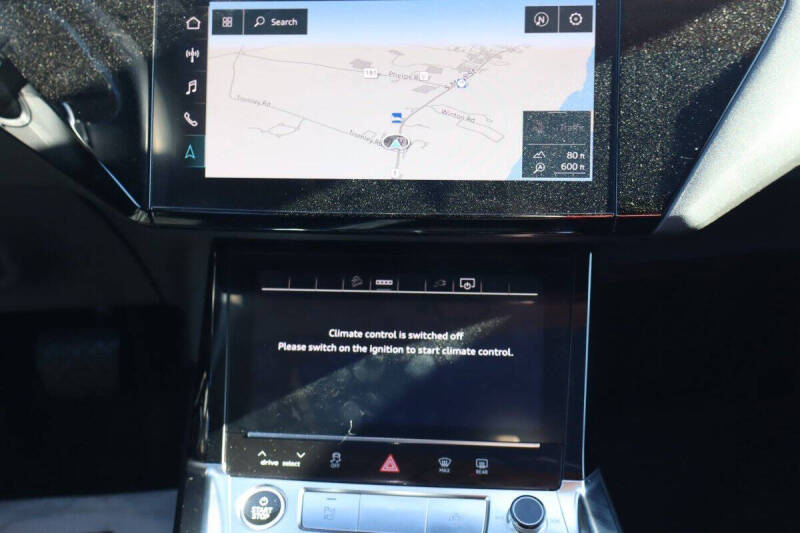 2021 Audi e-tron quattro Premium Plus