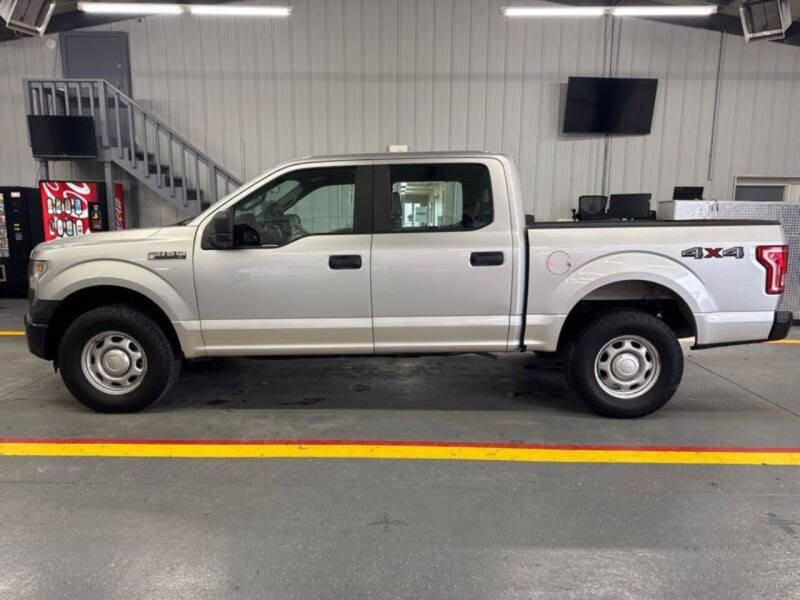 2015 Ford F-150 XLT's photo