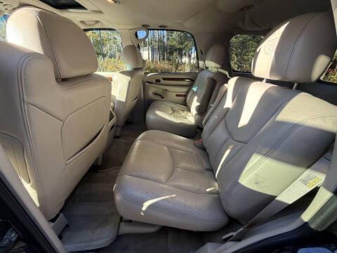 2004 Cadillac Escalade