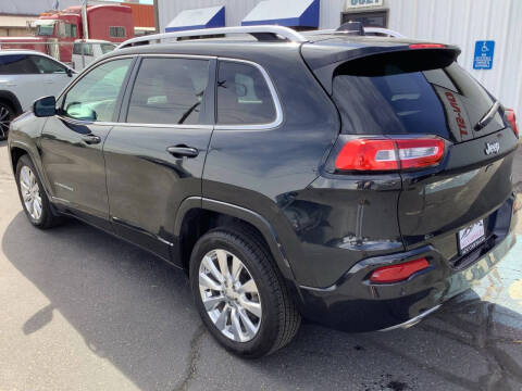 2016 Jeep Cherokee Overland