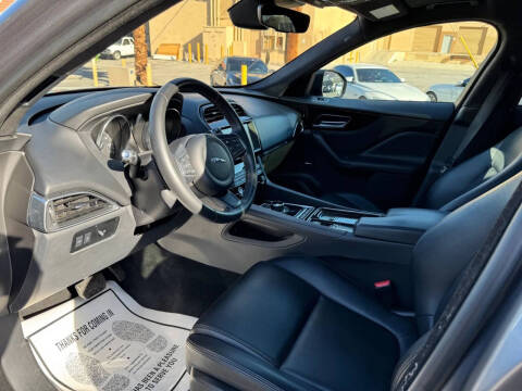 2020 Jaguar F-PACE 25t Premium