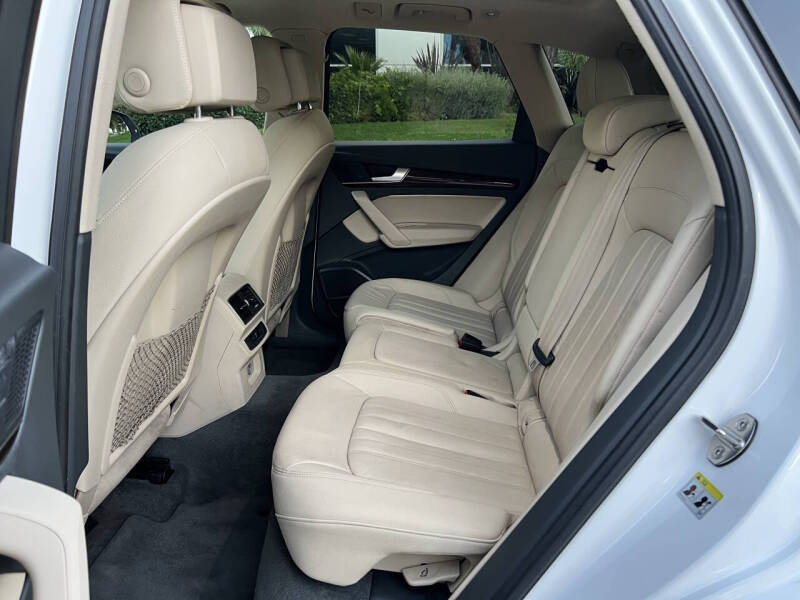 2018 Audi Q5 2.0T quattro Premium Plus