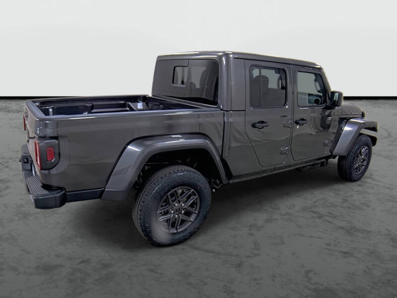 2026 Jeep Gladiator Sport S