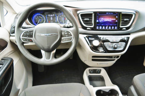 2017 Chrysler Pacifica Touring
