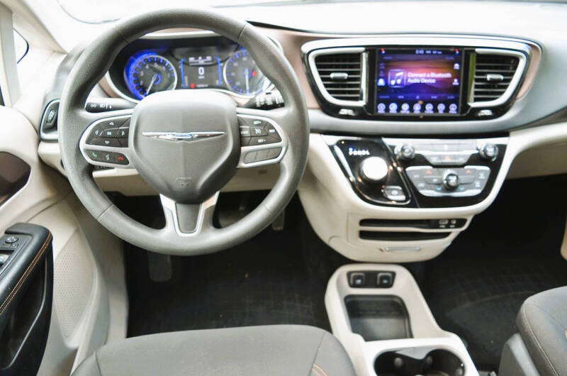 2017 Chrysler Pacifica Touring