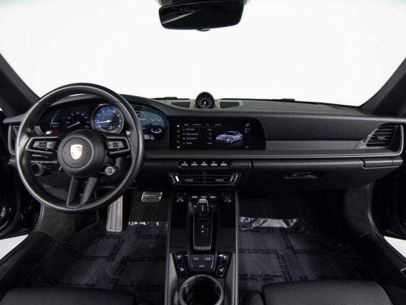 2024 Porsche 911 Carrera 4