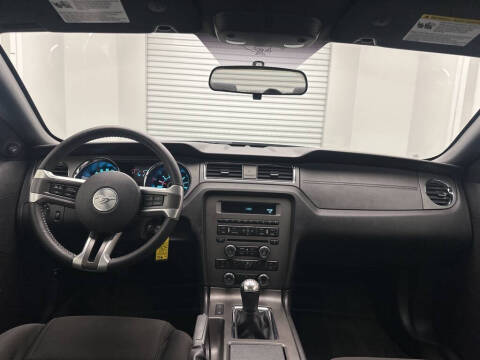 2013 Ford Mustang V6