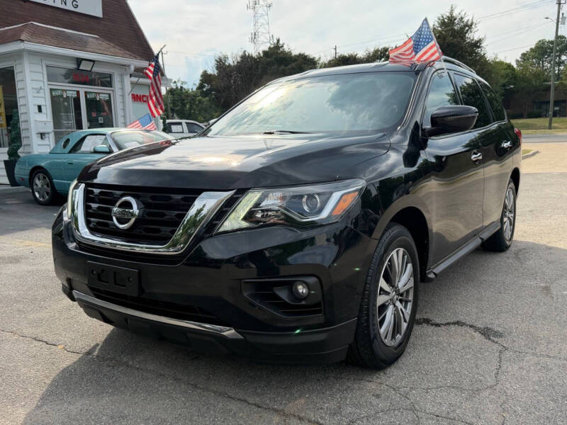 2018 Nissan Pathfinder SV