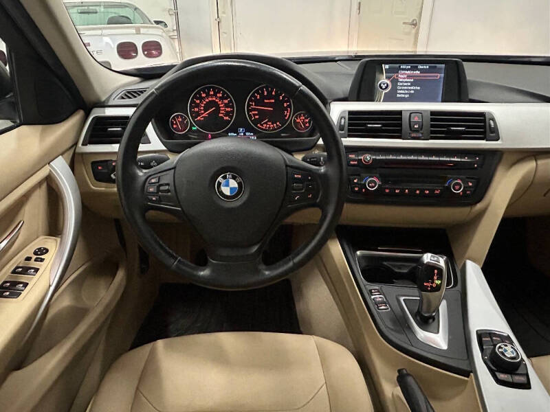 2013 BMW 3 Series 328i