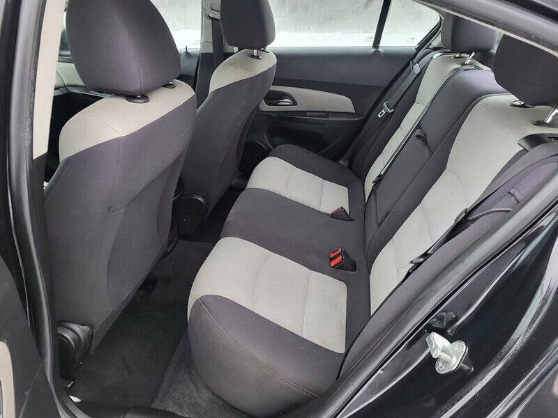 2013 Chevrolet Cruze LS Auto