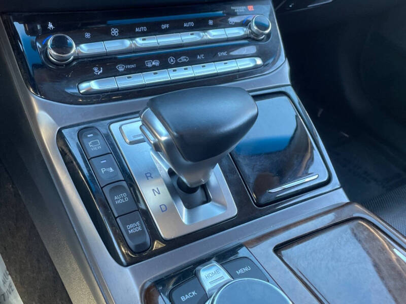 2017 Genesis G90 3.3T Premium