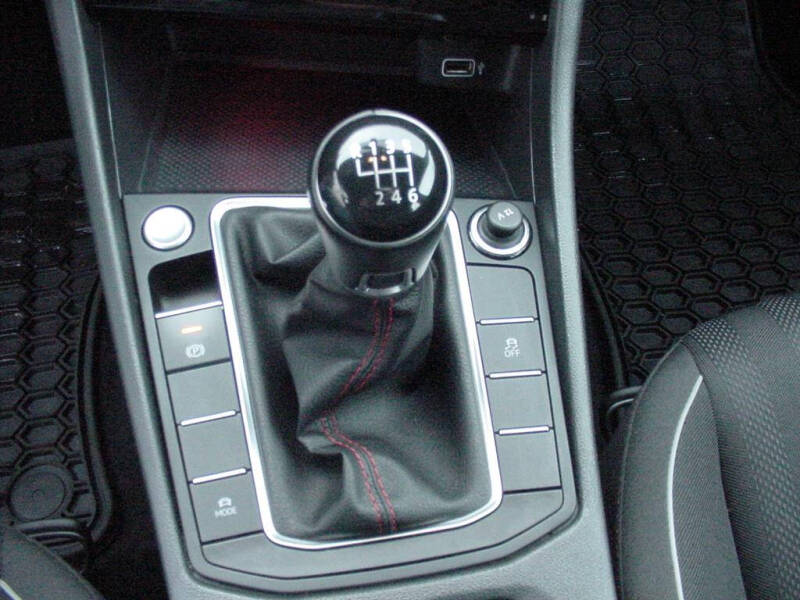 2019 Volkswagen Jetta GLI 35th Anniversary Edition