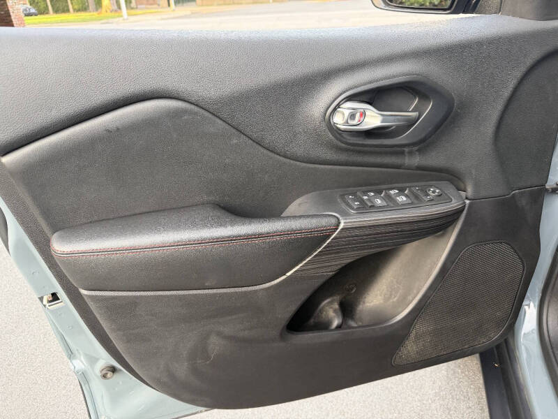 2015 Jeep Cherokee Trailhawk