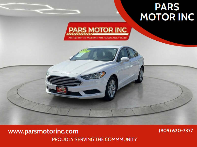 2017 Ford Fusion SE's photo