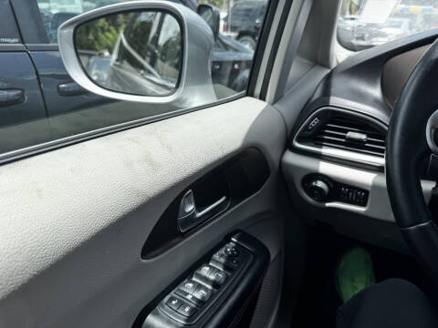 2017 Chrysler Pacifica Touring-L