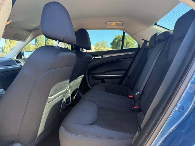 2021 Chrysler 300 Touring