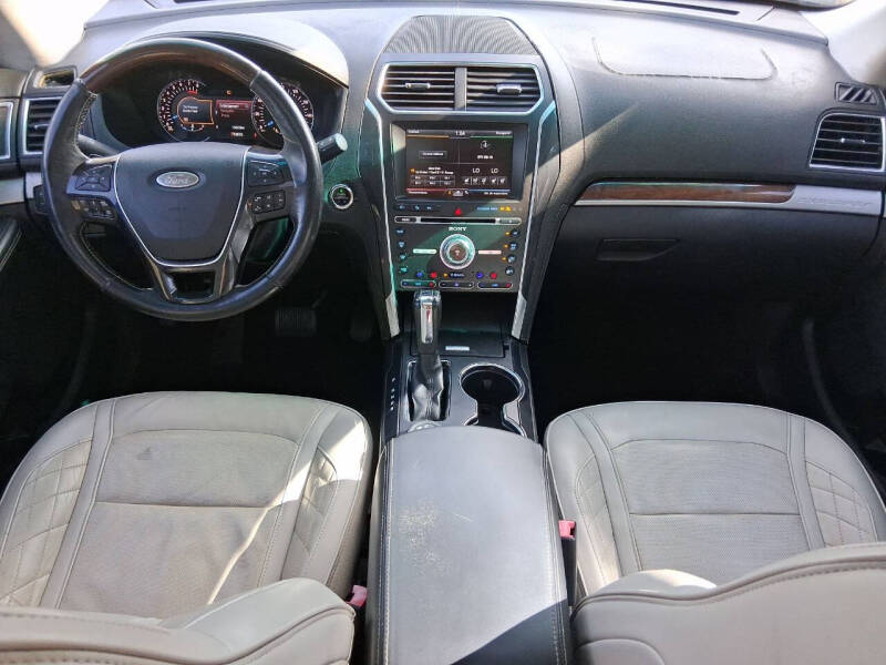 2016 Ford Explorer Platinum