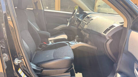 2013 Mitsubishi Outlander SE