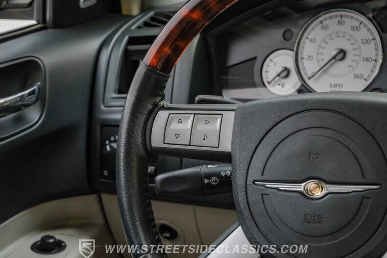 2005 Chrysler 300 C