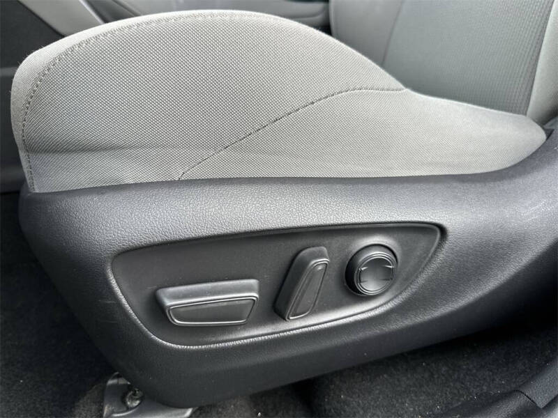 2022 Toyota Venza XLE