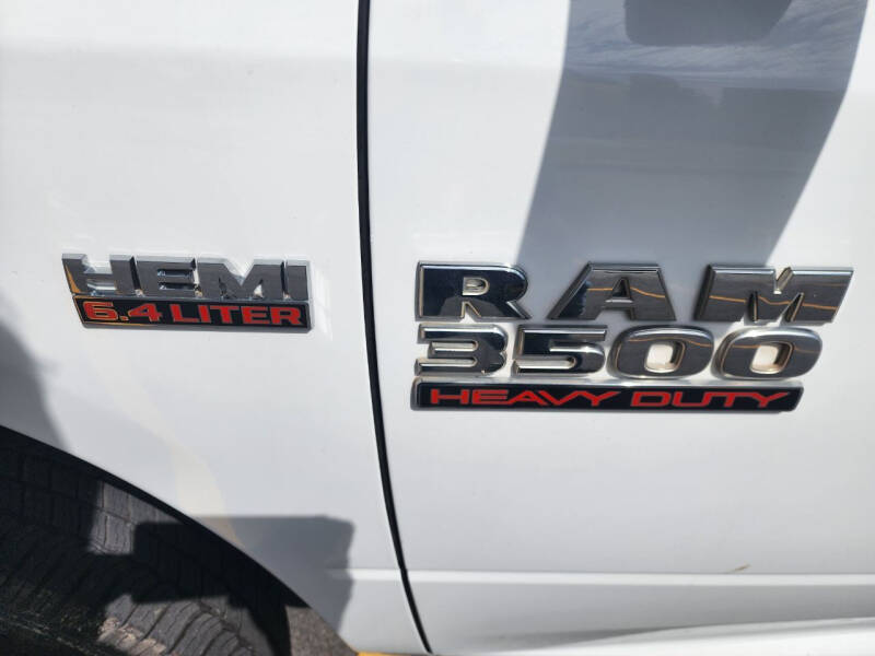 2018 RAM Ram 3500 Pickup Tradesman photo 12