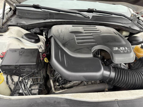 2013 Dodge Charger SE