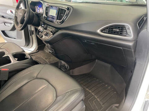 2018 Chrysler Pacifica Touring L Plus